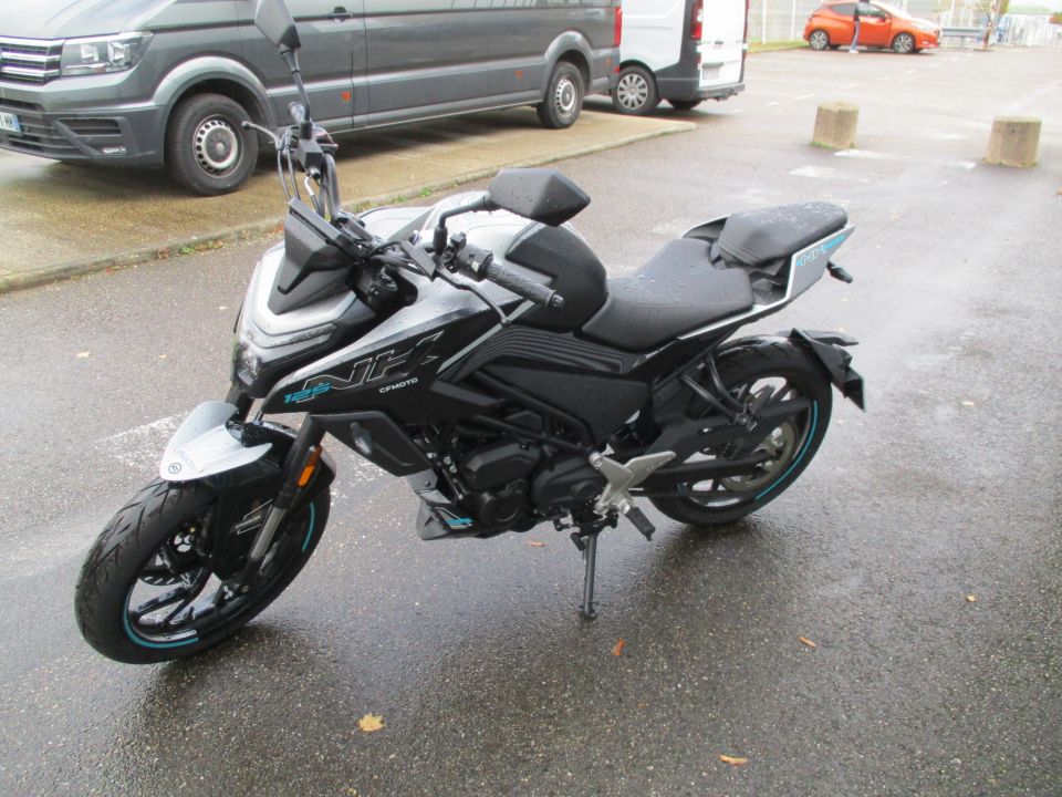 CF MOTO 125 NK 4