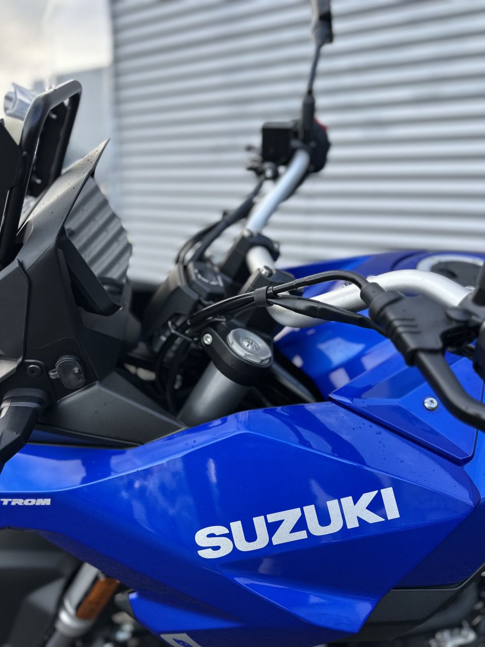 SUZUKI V-STROM 800SE 4