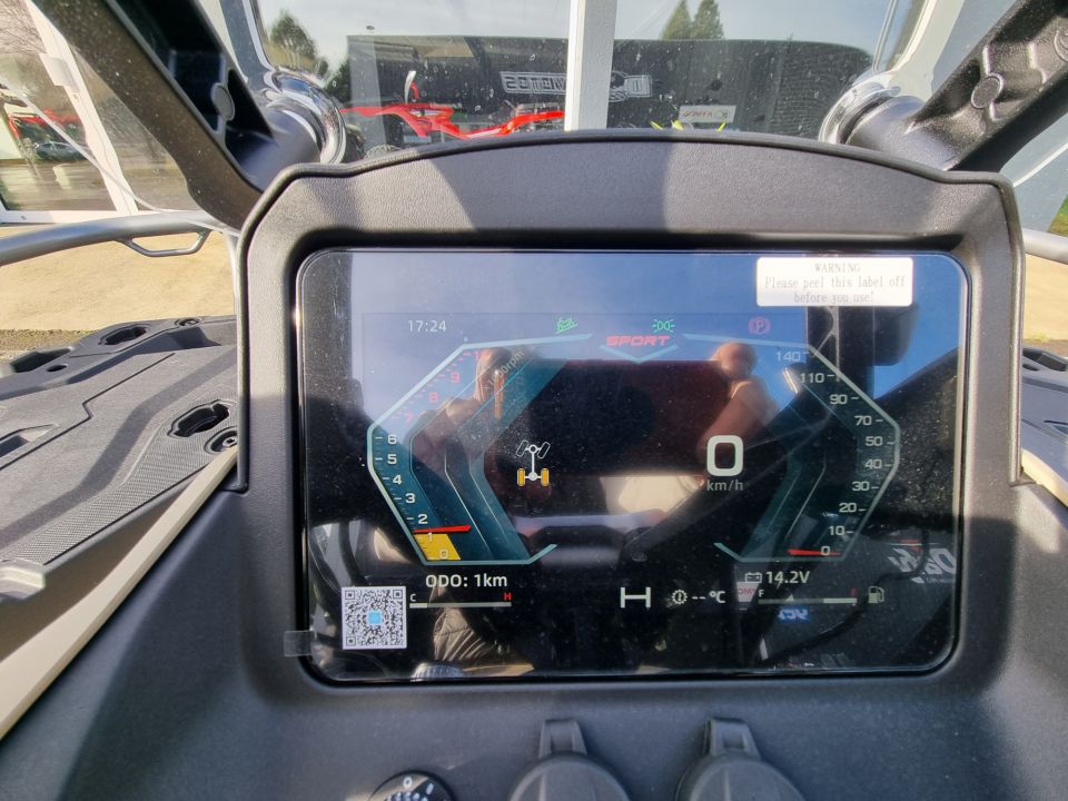 CF MOTO CFORCE 1000 OVERLAND 4