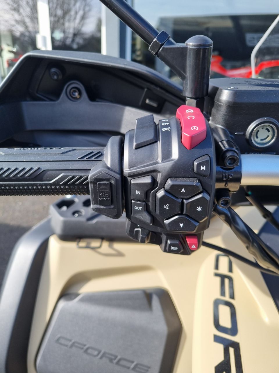 CF MOTO CFORCE 1000 OVERLAND 4