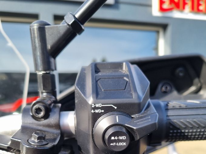 CF MOTO CFORCE 1000 OVERLAND 4