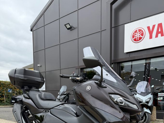 YAMAHA XP T-MAX 560 TECH MAX 4