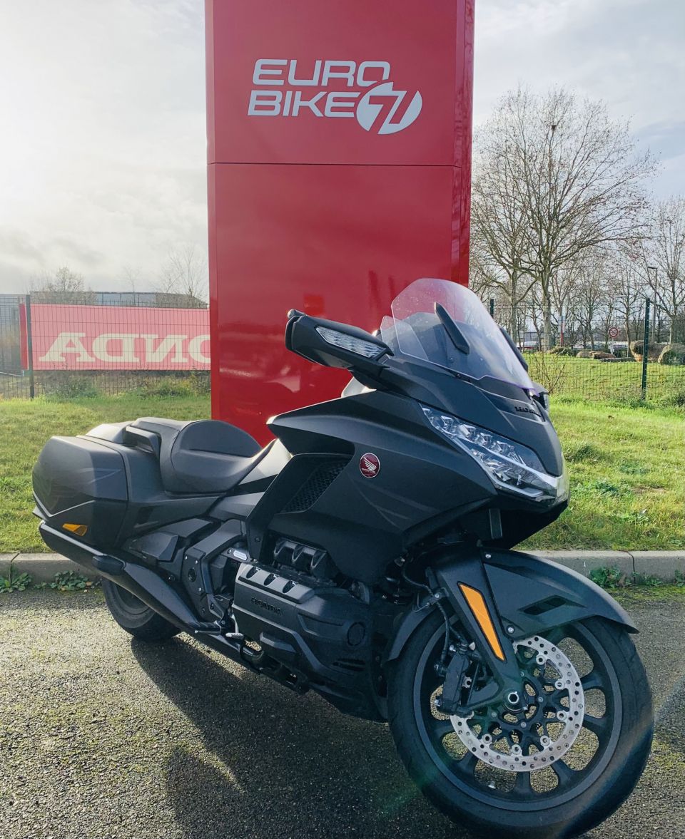 HONDA GOLDWING 1800 BAGGER 4