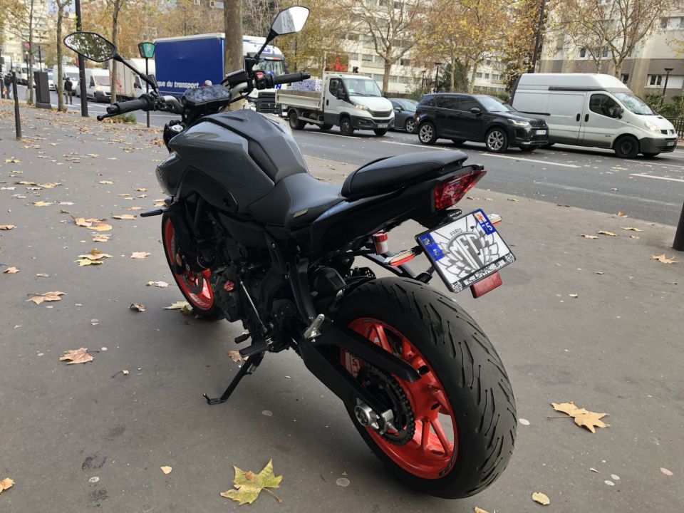 YAMAHA MT-07 (47.5CV) 4