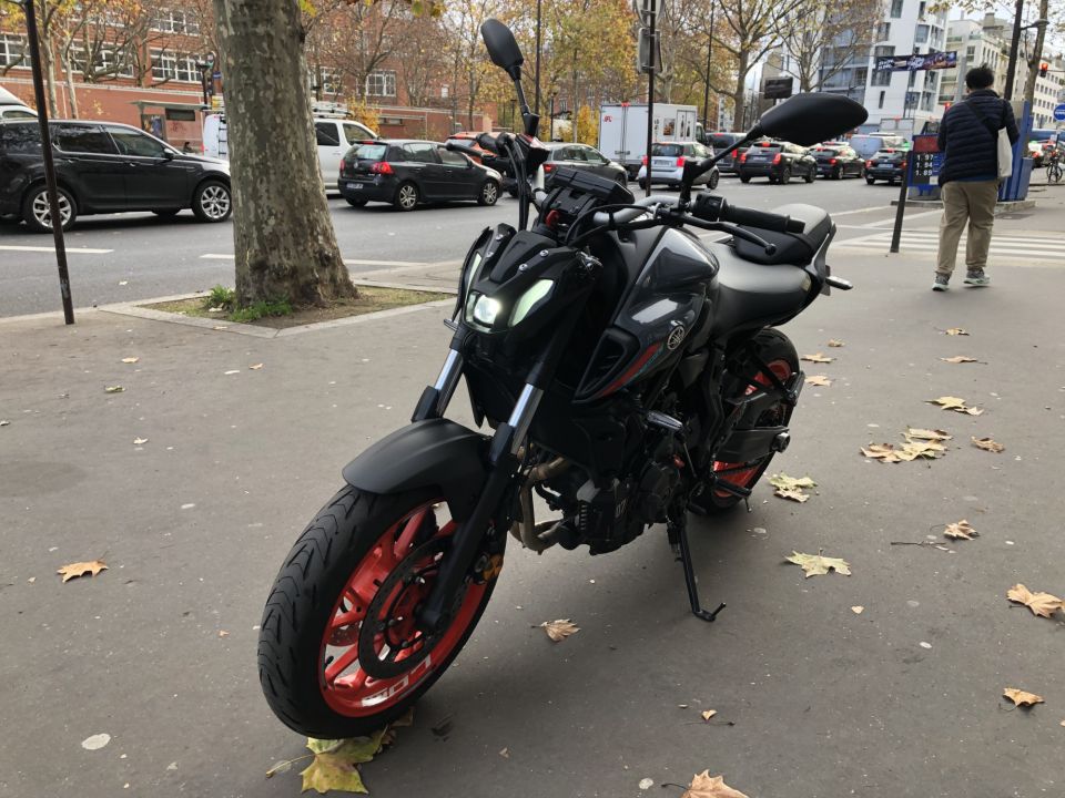 YAMAHA MT-07 (47.5CV) 4