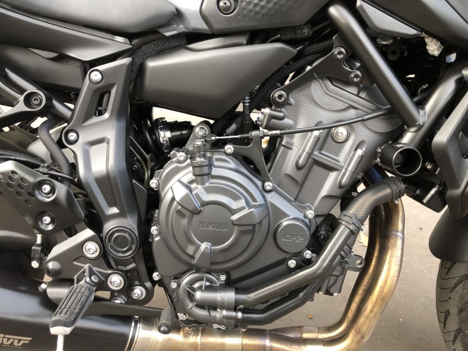 YAMAHA MT-07 (47.5CV) 4