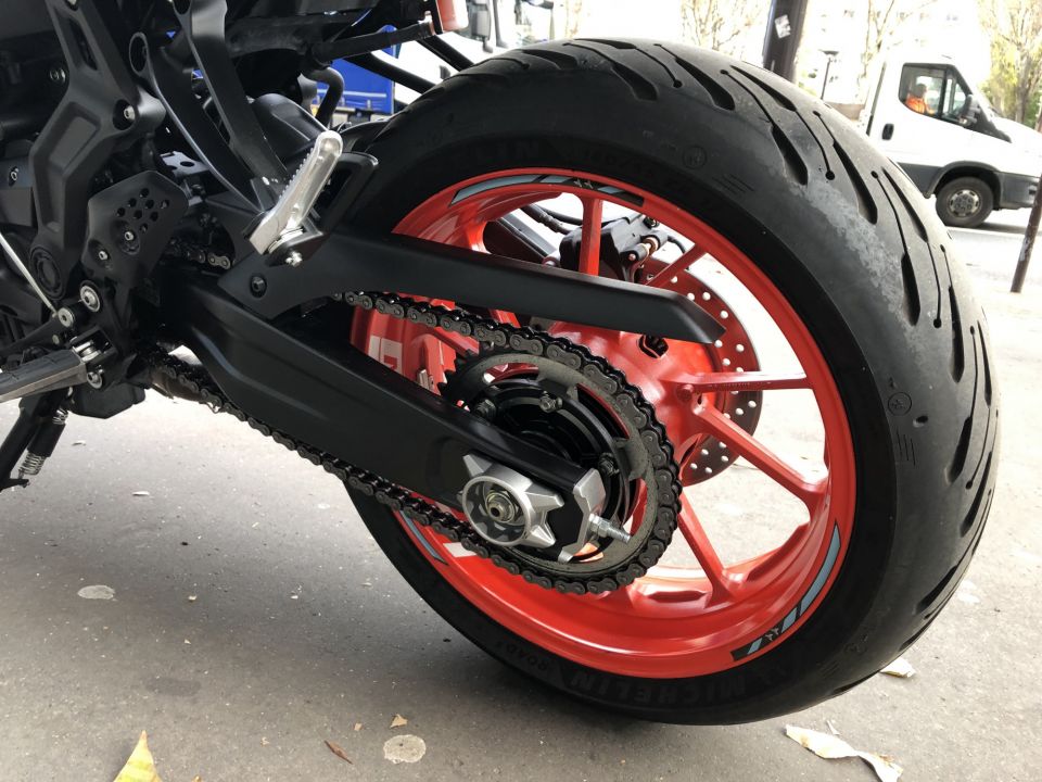 YAMAHA MT-07 (47.5CV) 4