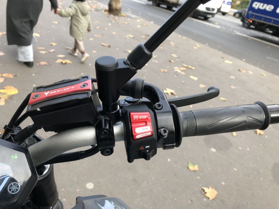 YAMAHA MT-07 (47.5CV) 4