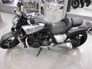 YAMAHA V-MAX 1700 - 2015