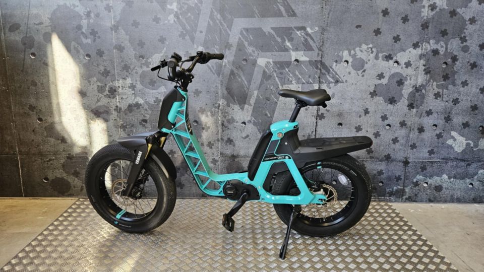 YAMAHA BOOSTER EASY ELETRIQUE 4