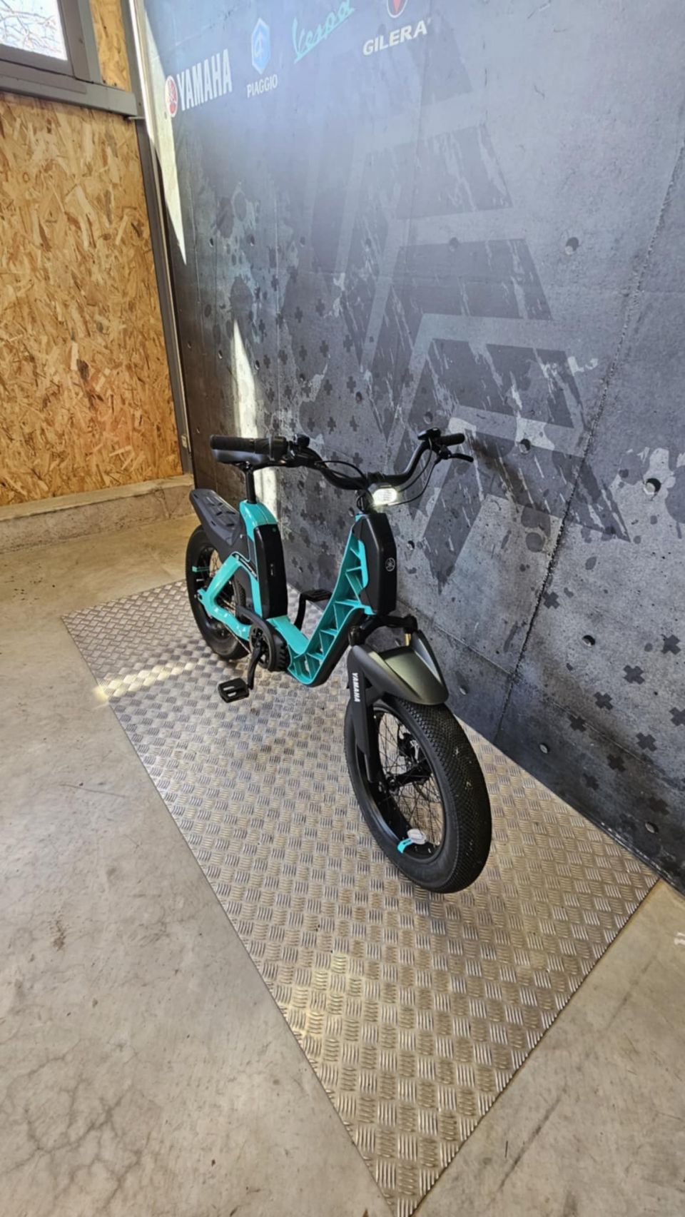 YAMAHA BOOSTER EASY ELETRIQUE 4