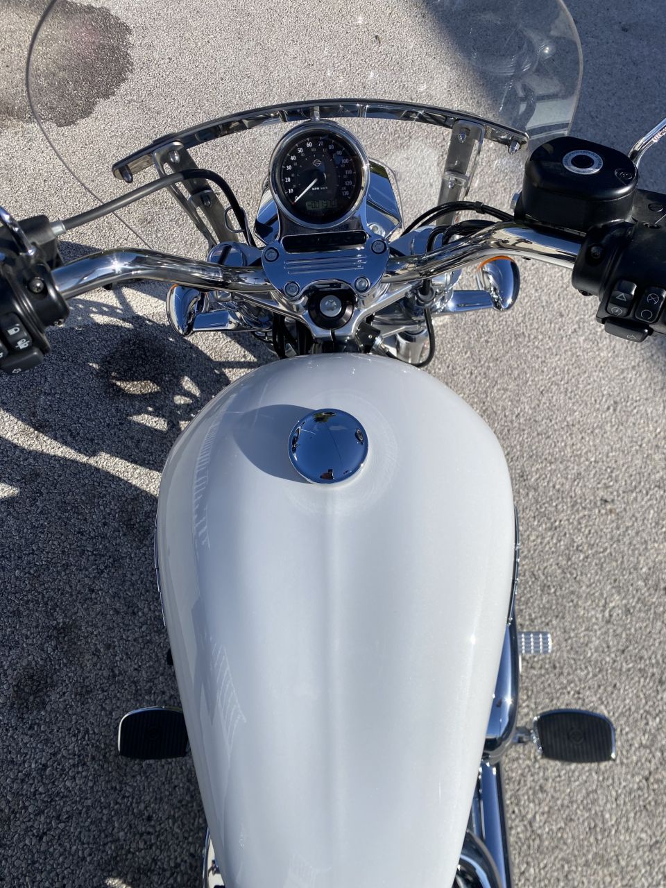 HARLEY-DAVIDSON SPORTSTER 1200 LOW 4