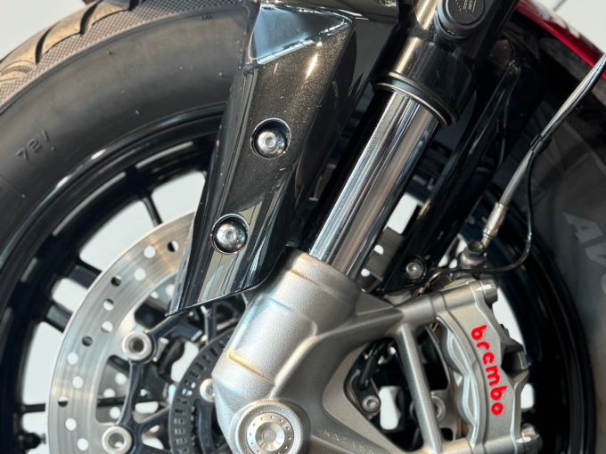 TRIUMPH ROCKET 3 R 221 Edition 4