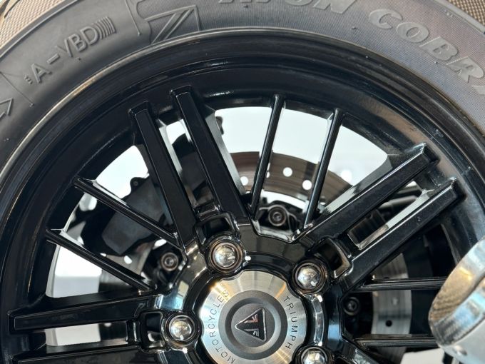 TRIUMPH ROCKET 3 R 221 Edition 4