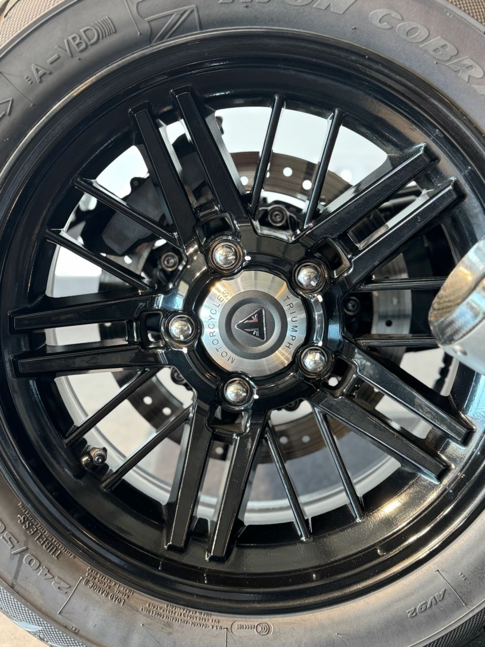 TRIUMPH ROCKET 3 R 221 Edition 4