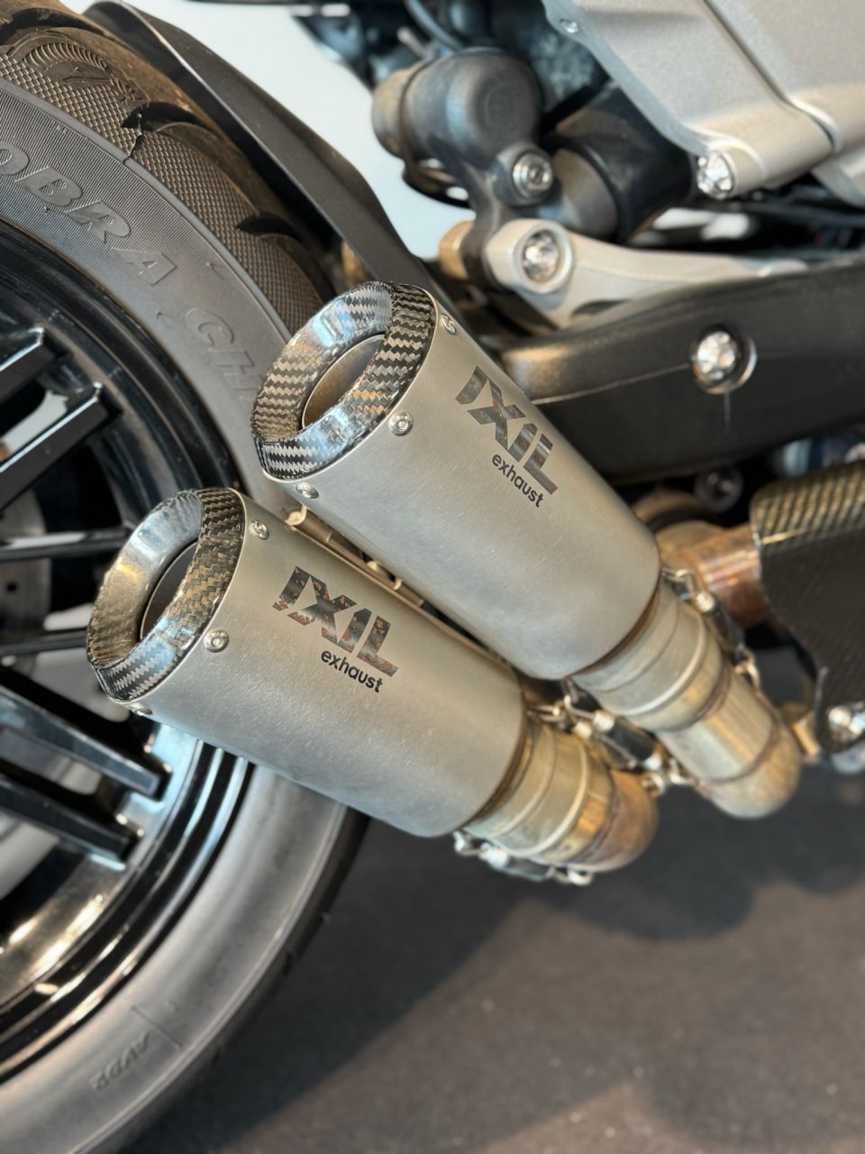 TRIUMPH ROCKET 3 R 221 Edition 4