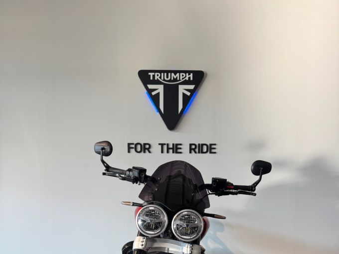TRIUMPH ROCKET 3 R 221 Edition 4