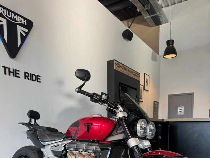 TRIUMPH ROCKET 3 R 221 Edition 4