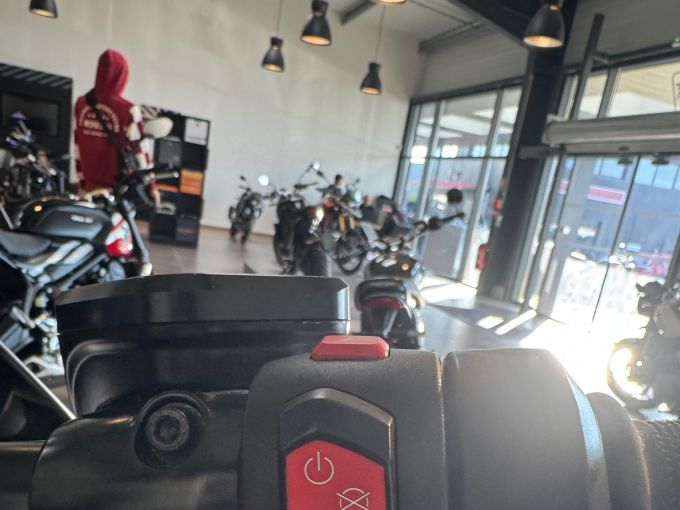 TRIUMPH ROCKET 3 R 221 Edition 4