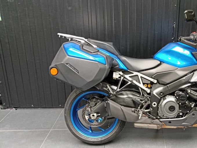 SUZUKI GSXS 1000 GX 4