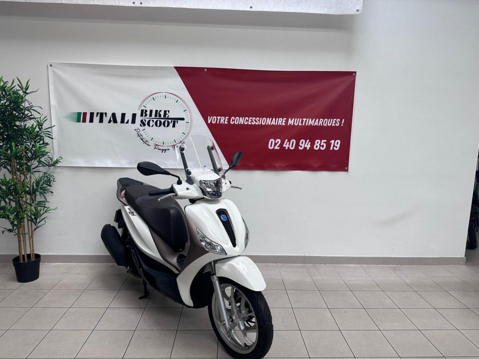 PIAGGIO MEDLEY 125 4