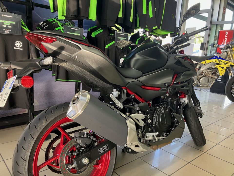 KAWASAKI Z500 SE 4