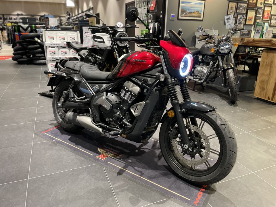 MOTO MORINI CALIBRO CUSTOM 700 4