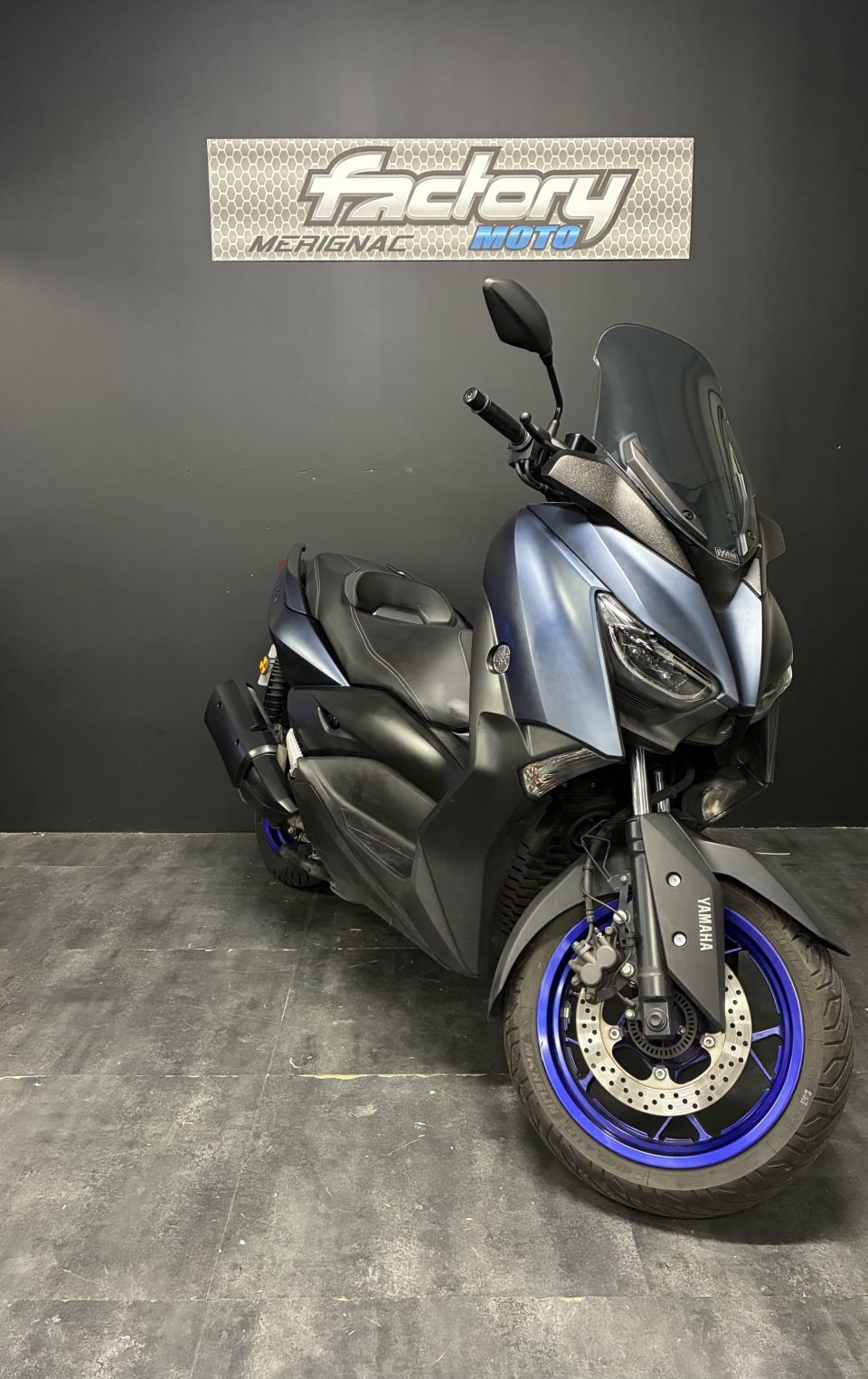YAMAHA XMAX 300 4
