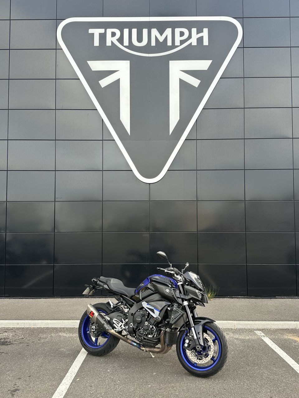 YAMAHA MT-10 4
