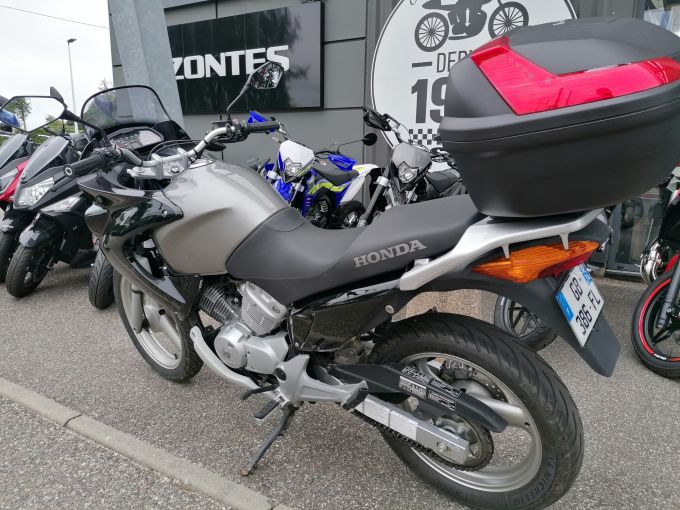 HONDA VARADERO 125 4