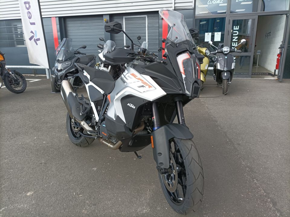 KTM 1290 SUPER ADVENTURE S 4