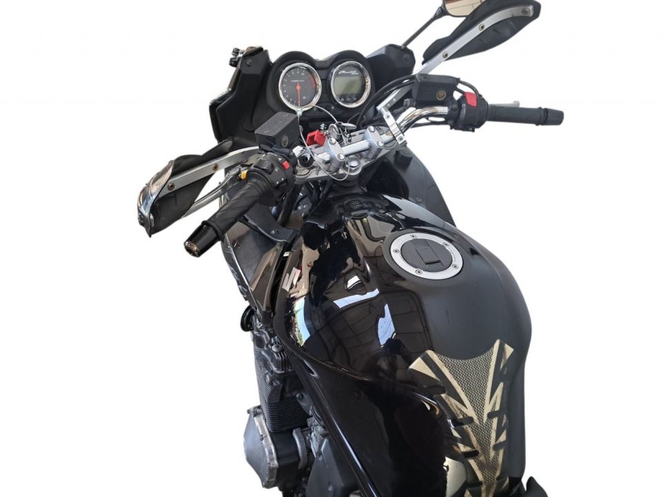 SUZUKI GSF 1250 S BANDIT 4