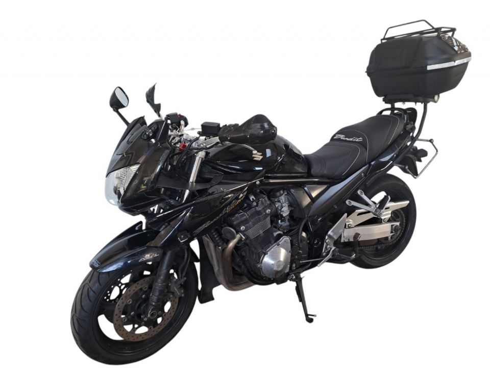 SUZUKI GSF 1250 S BANDIT 4