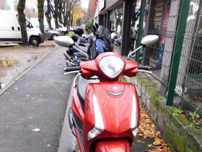 YAMAHA D'ELIGHT 4