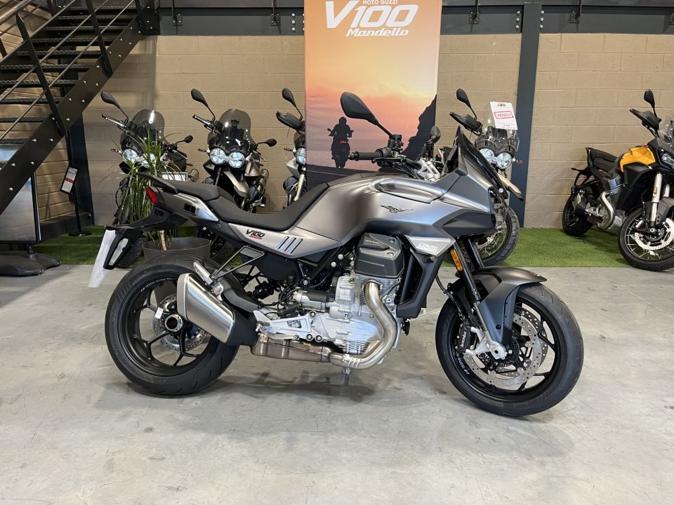 MOTO GUZZI V100  MANDELLO 4