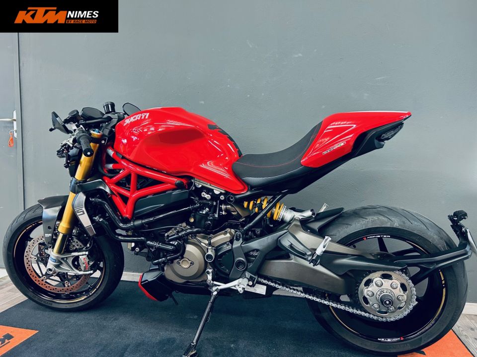 DUCATI MONSTER 1200 S 4