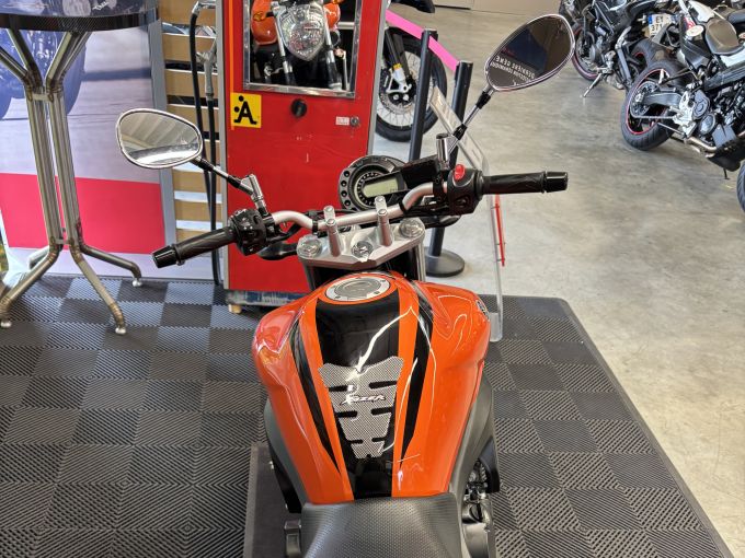 YAMAHA FZ6 (98CV) 4