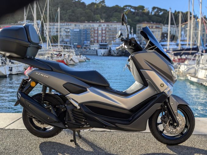YAMAHA NMAX 125 4