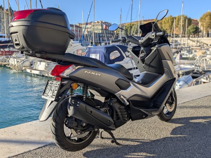 YAMAHA NMAX 125 4