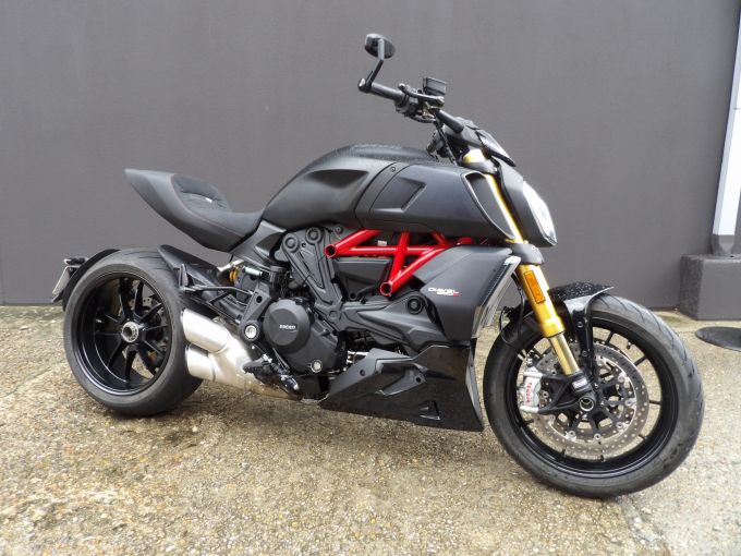DUCATI DIAVEL 1260 S 4