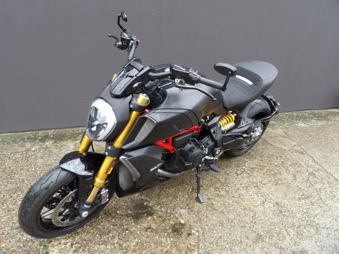 DUCATI DIAVEL 1260 S 4