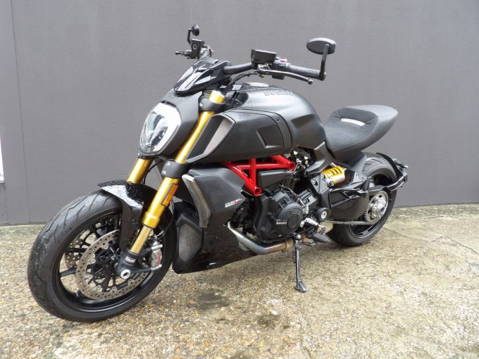 DUCATI DIAVEL 1260 S 4