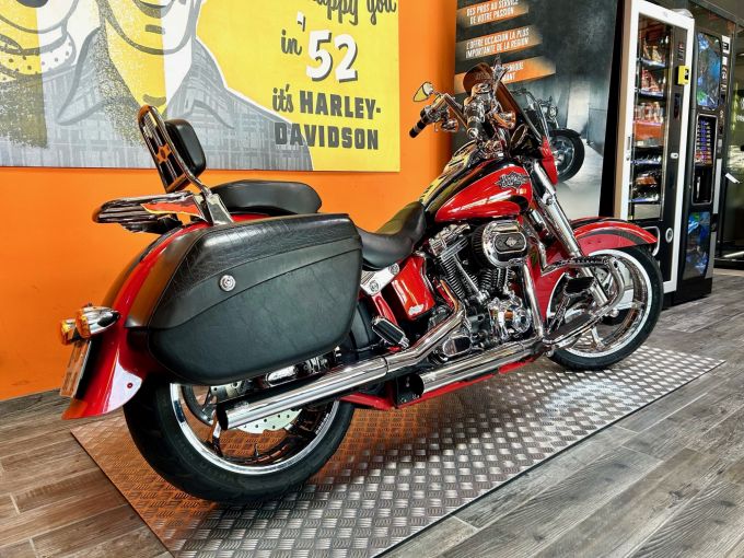HARLEY-DAVIDSON SOFTAIL CONVERTIBLE 1800 CVO 4