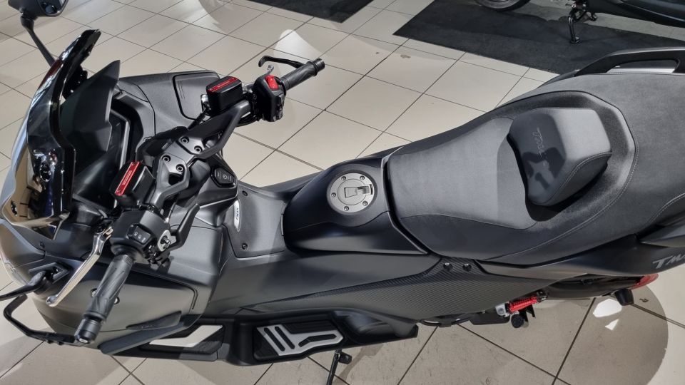 YAMAHA XP T-MAX 560 4