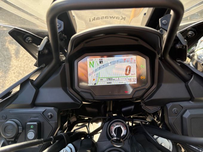 KAWASAKI VERSYS 650 4