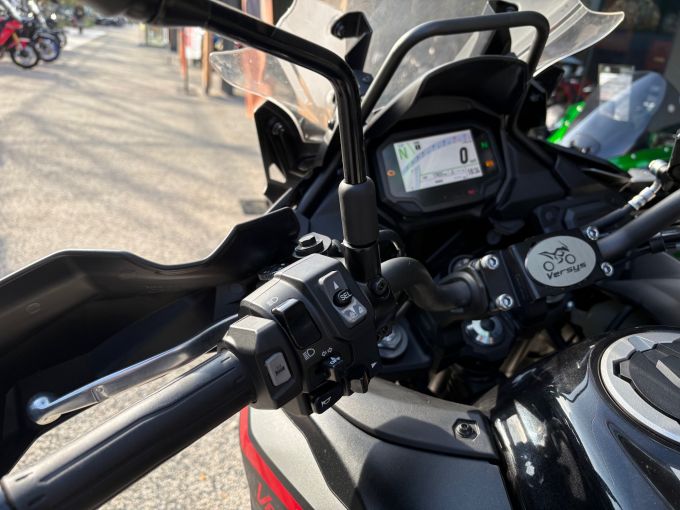 KAWASAKI VERSYS 650 4