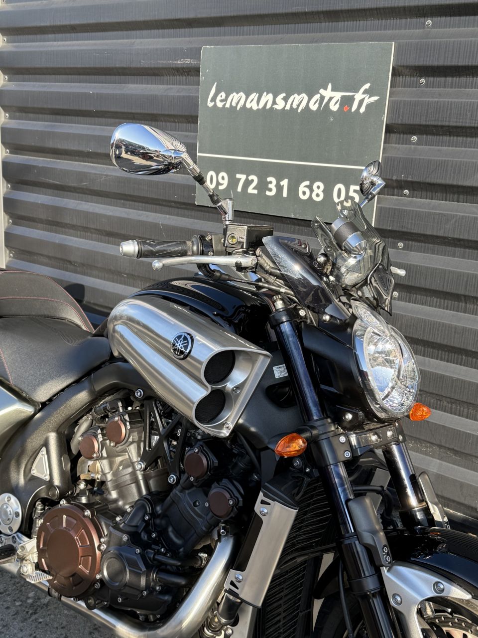 YAMAHA V-MAX 1700 4