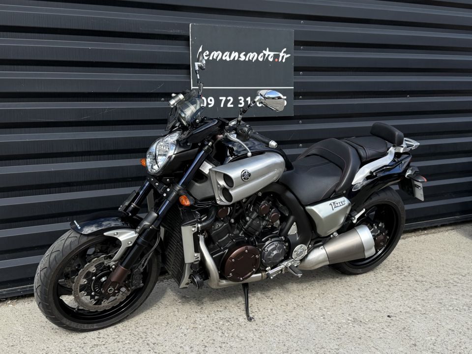 YAMAHA V-MAX 1700 4