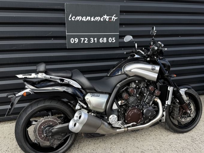 YAMAHA V-MAX 1700 4