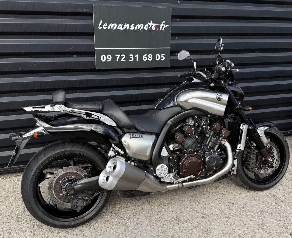 YAMAHA V-MAX 1700 4